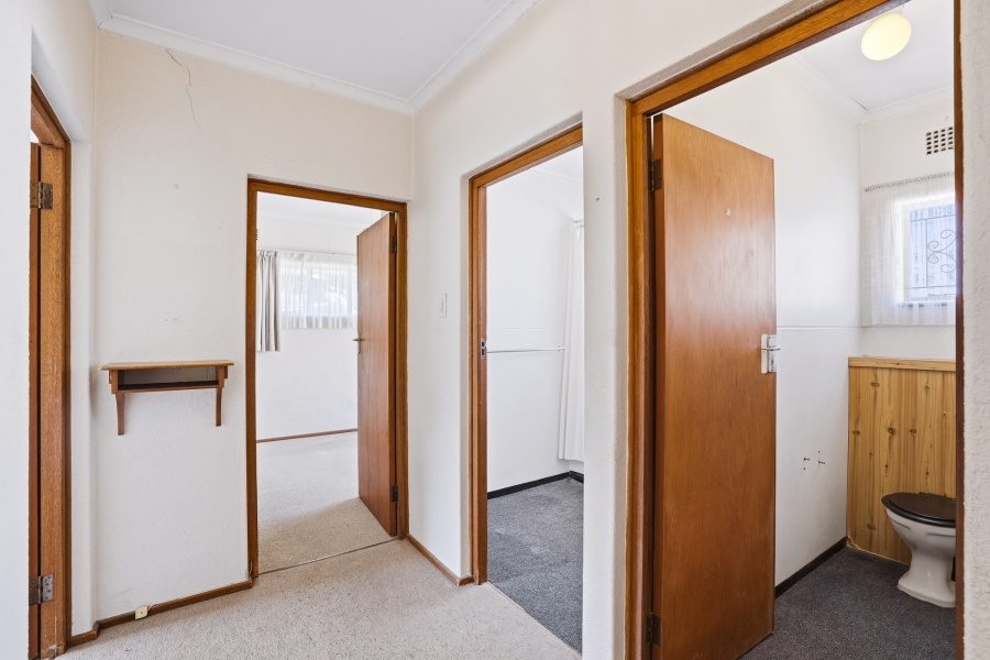 3 Bedroom Property for Sale in Meadowridge Western Cape